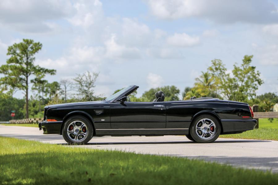  Bentley Azure Mulliner 2001 года  (фото 8 из 16)
